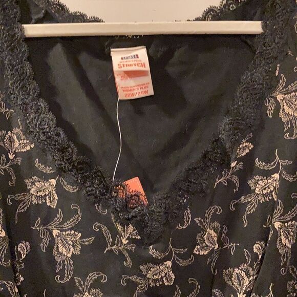 Botanical Print Stretchy Tank Top - Picture 5 of 8